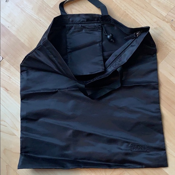 NEW Unisex Pakt One black bag - Picture 10 of 12